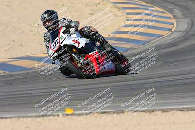 media/Jan-10-2025-CVMA Friday Practice (Fri) [[489e0da257]]/Group 4 and Trackday/Session 3 (Turns 9 and 10)/